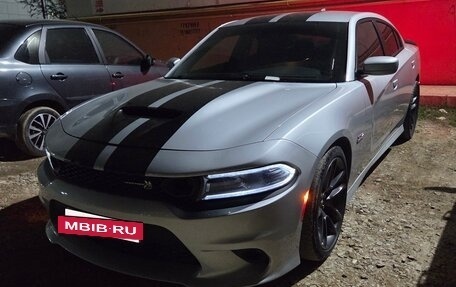 Dodge Charger, 2020 год, 3 700 000 рублей, 28 фотография