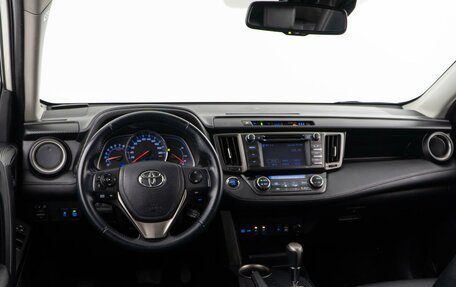 Toyota RAV4, 2013 год, 1 997 444 рублей, 6 фотография