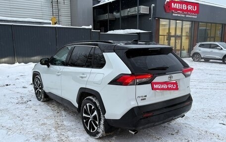 Toyota RAV4, 2021 год, 4 175 000 рублей, 4 фотография