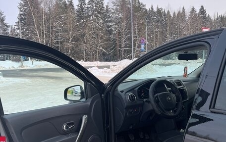 Renault Logan II, 2015 год, 352 000 рублей, 9 фотография