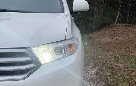 Toyota Highlander III, 2012 год, 2 200 000 рублей, 4 фотография