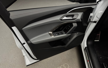 Audi Q5, 2025 год, 7 600 000 рублей, 15 фотография