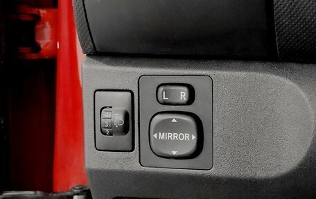 Toyota Yaris III рестайлинг, 2007 год, 560 000 рублей, 8 фотография