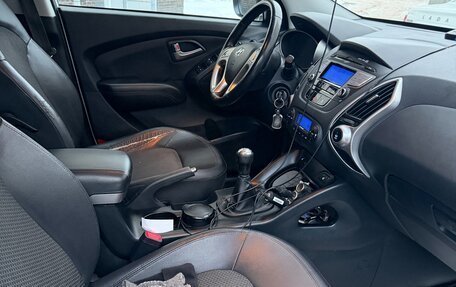 Hyundai ix35 I рестайлинг, 2011 год, 1 150 000 рублей, 12 фотография