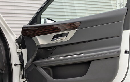 Jaguar XF II, 2019 год, 2 850 000 рублей, 24 фотография