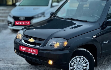 Chevrolet Niva I рестайлинг, 2018 год, 799 000 рублей, 5 фотография