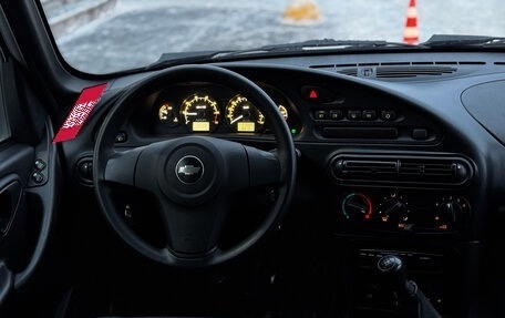 Chevrolet Niva I рестайлинг, 2018 год, 799 000 рублей, 13 фотография