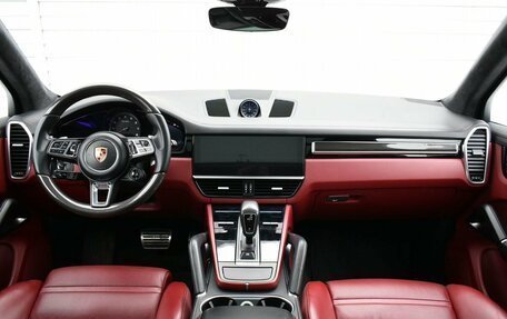 Porsche Cayenne III, 2018 год, 8 497 000 рублей, 10 фотография