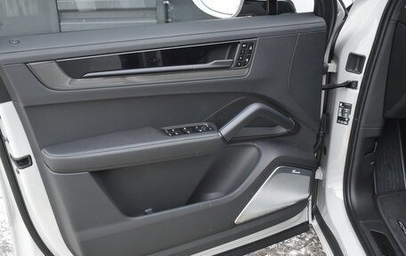Porsche Cayenne III, 2025 год, 25 499 000 рублей, 10 фотография