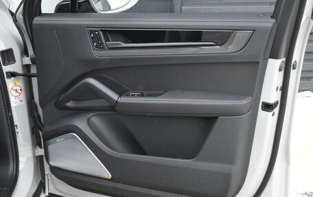 Porsche Cayenne III, 2025 год, 25 499 000 рублей, 32 фотография