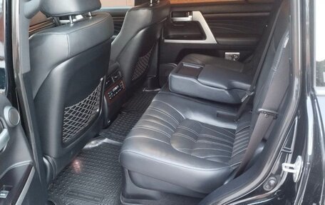 Toyota Land Cruiser 200, 2018 год, 7 200 000 рублей, 9 фотография