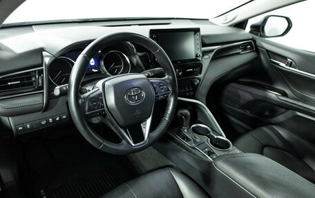 Toyota Camry, 2022 год, 3 950 000 рублей, 11 фотография