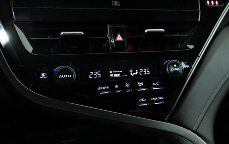 Toyota Camry, 2022 год, 3 950 000 рублей, 20 фотография