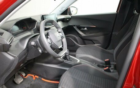 Peugeot 2008 II, 2021 год, 1 690 000 рублей, 9 фотография