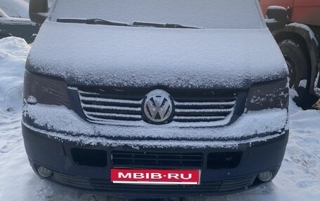 Volkswagen Transporter T5 рестайлинг, 2005 год, 999 999 рублей, 1 фотография