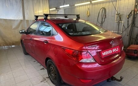 Hyundai Solaris II рестайлинг, 2013 год, 800 000 рублей, 2 фотография