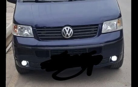 Volkswagen Transporter T5 рестайлинг, 2005 год, 999 999 рублей, 2 фотография