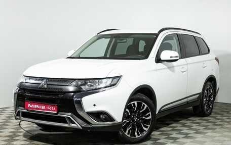 Mitsubishi Outlander III рестайлинг 3, 2022 год, 2 655 000 рублей, 1 фотография