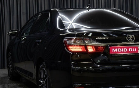 Toyota Camry, 2017 год, 2 498 000 рублей, 23 фотография