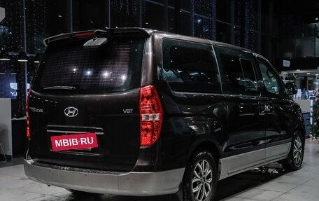 Hyundai Grand Starex Grand Starex I рестайлинг 2, 2018 год, 2 790 000 рублей, 4 фотография