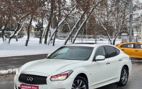 Infiniti Q70 I, 2015 год, 2 010 000 рублей, 1 фотография