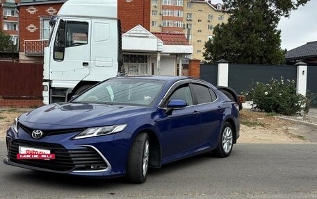Toyota Camry, 2021 год, 3 200 000 рублей, 3 фотография