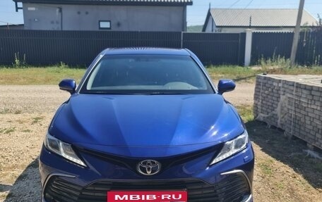 Toyota Camry, 2021 год, 3 200 000 рублей, 7 фотография