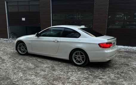 BMW 3 серия, 2011 год, 1 350 000 рублей, 4 фотография