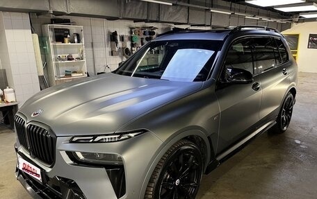 BMW X7, 2023 год, 14 000 000 рублей, 2 фотография