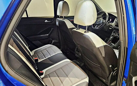 Volkswagen T-Roc I, 2021 год, 1 950 000 рублей, 18 фотография