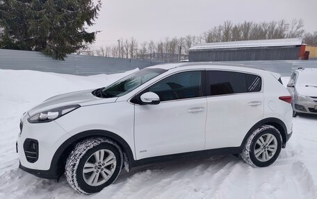 KIA Sportage IV рестайлинг, 2016 год, 1 750 000 рублей, 2 фотография