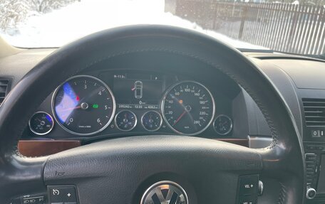 Volkswagen Touareg III, 2010 год, 1 499 999 рублей, 7 фотография