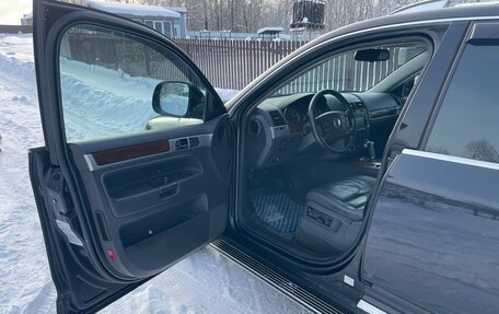 Volkswagen Touareg III, 2010 год, 1 499 999 рублей, 6 фотография