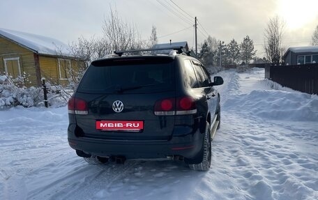 Volkswagen Touareg III, 2010 год, 1 499 999 рублей, 10 фотография