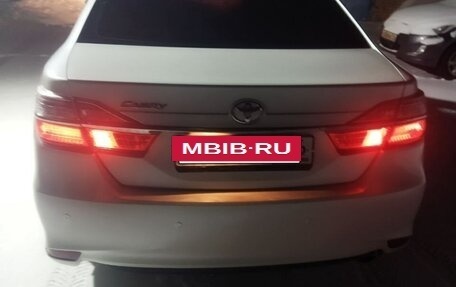 Toyota Camry, 2018 год, 2 500 000 рублей, 16 фотография