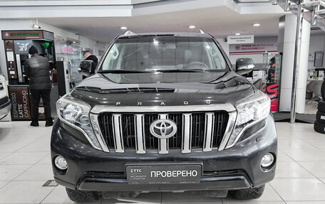 Toyota Land Cruiser Prado 150 рестайлинг 2, 2015 год, 2 950 000 рублей, 3 фотография