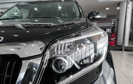 Toyota Land Cruiser Prado 150 рестайлинг 2, 2015 год, 2 950 000 рублей, 21 фотография