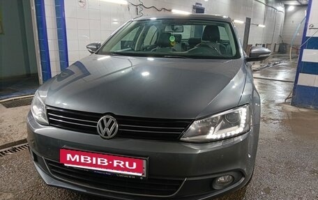 Volkswagen Jetta VI, 2014 год, 1 180 000 рублей, 4 фотография