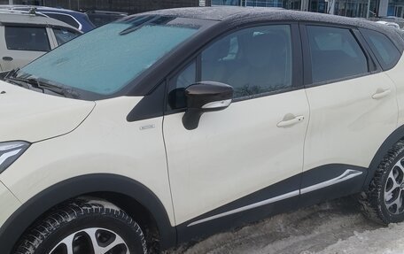 Renault Kaptur I рестайлинг, 2018 год, 1 550 000 рублей, 3 фотография