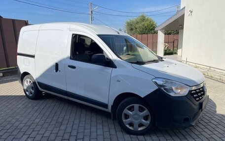 Renault Dokker, 2018 год, 830 000 рублей, 1 фотография