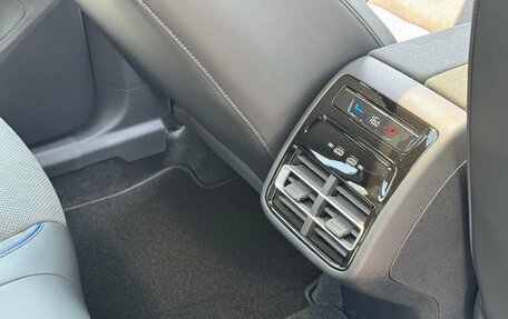 Volkswagen Tiguan, 2025 год, 4 782 000 рублей, 15 фотография