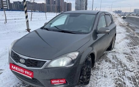 KIA cee'd I рестайлинг, 2011 год, 850 000 рублей, 2 фотография