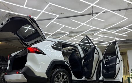 Toyota RAV4, 2023 год, 3 800 000 рублей, 16 фотография