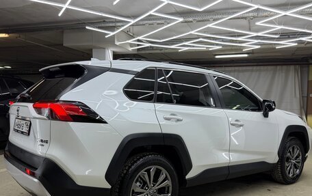 Toyota RAV4, 2023 год, 3 800 000 рублей, 9 фотография