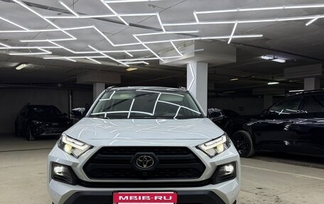 Toyota RAV4, 2023 год, 3 800 000 рублей, 6 фотография