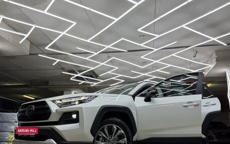 Toyota RAV4, 2023 год, 3 800 000 рублей, 14 фотография