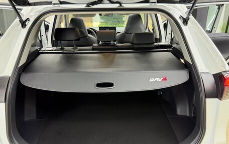 Toyota RAV4, 2023 год, 3 800 000 рублей, 23 фотография