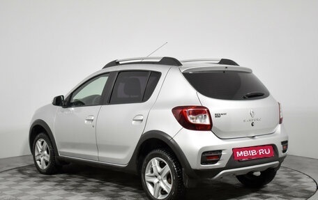 Renault Sandero II рестайлинг, 2016 год, 978 900 рублей, 7 фотография