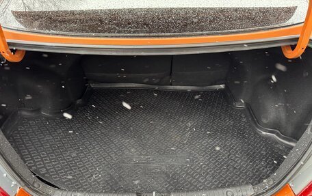 Hyundai Solaris II рестайлинг, 2015 год, 850 000 рублей, 16 фотография