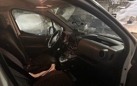 Peugeot Partner II рестайлинг 2, 2016 год, 850 000 рублей, 2 фотография